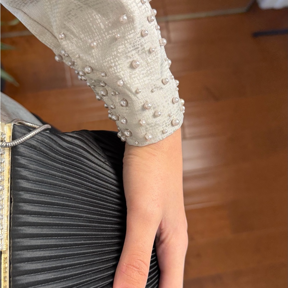 Elegant Silver Women's Blouse with Button Detailing - Picture 7 of 12